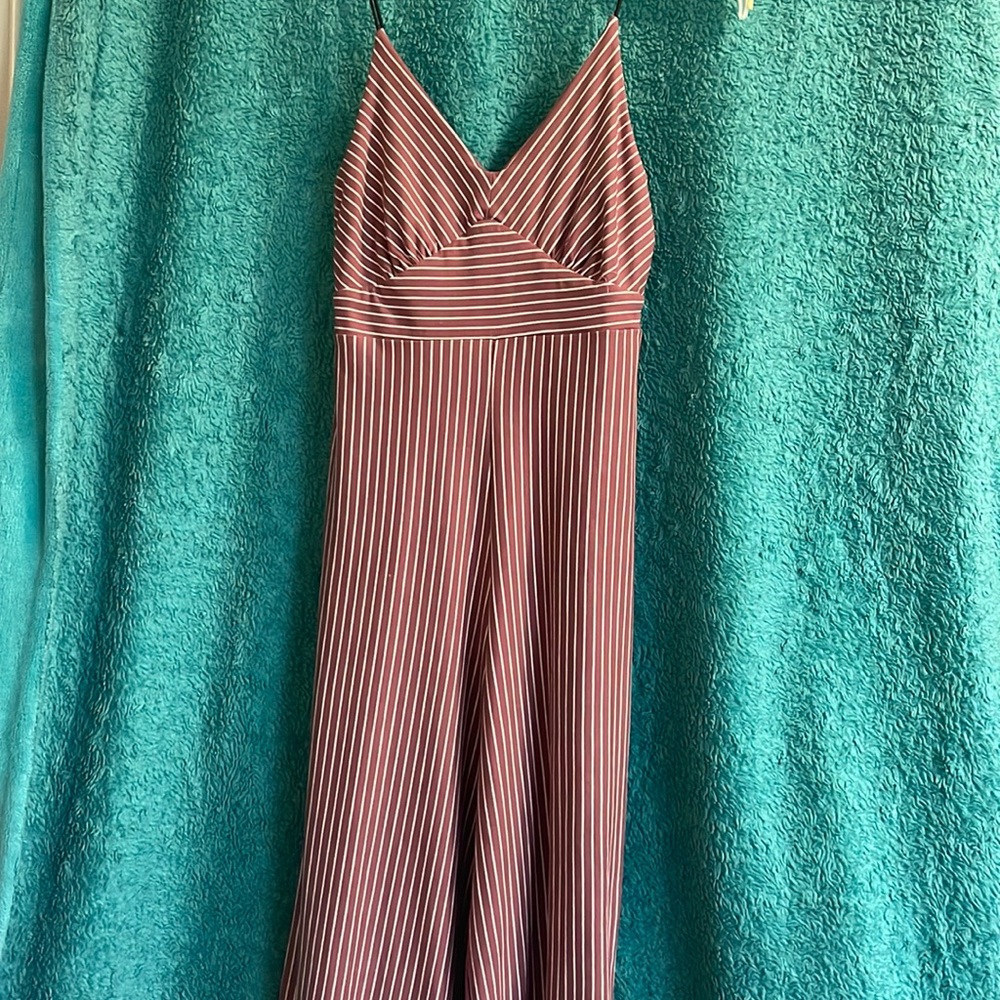 Polly & Esther Brand/Pine Stripe V Neck Romper W Spaghetti Straps